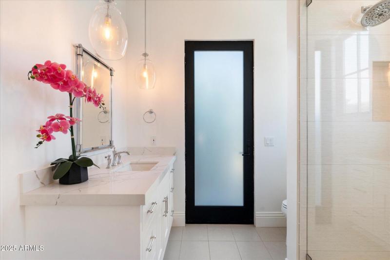 Guest house bath room