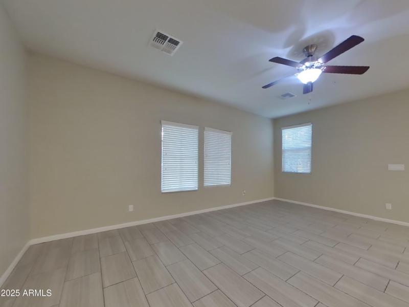 2_pc_7YaYqNuCUA_PlSS8idRBZ_layout_1