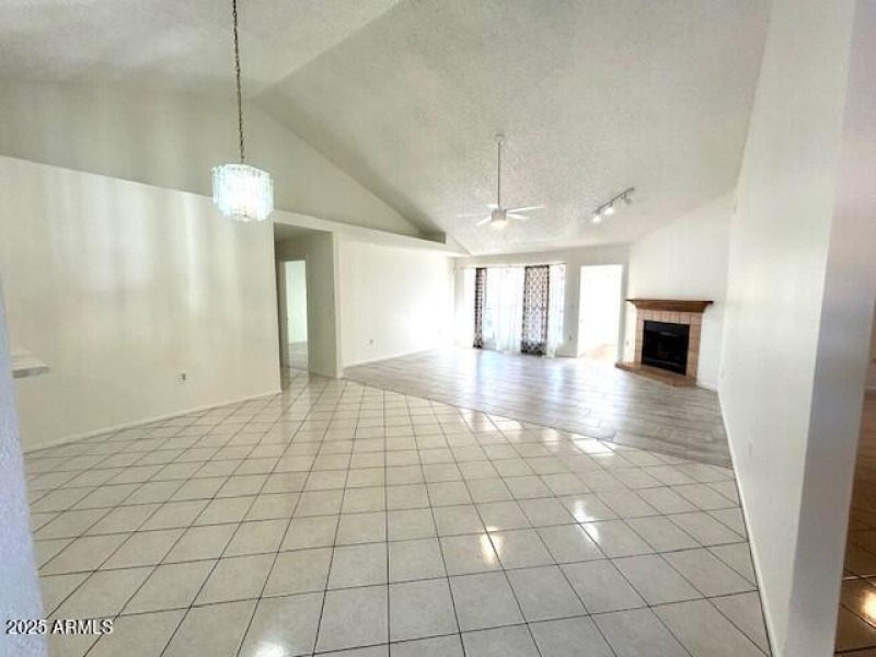 Formal Dining Room/Living Room