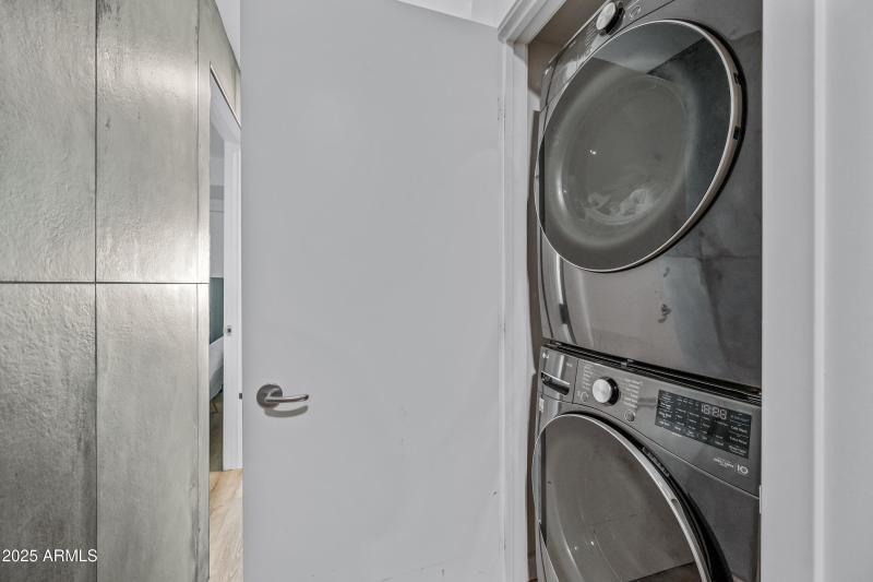 37-7167ERVD4008-ocupix