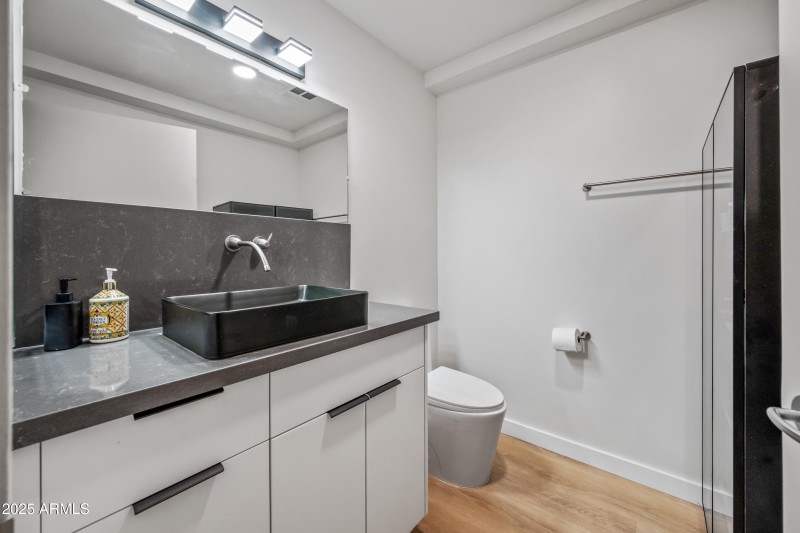 35-7167ERVD4008-ocupix