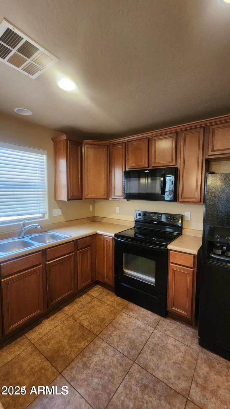 20240530225250162432000000-o