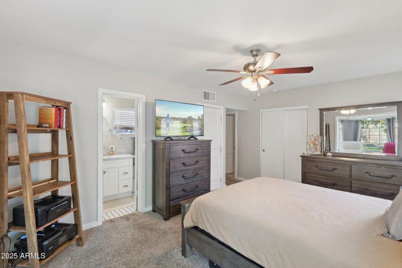 20-web-or-mls-1110-w-heatherbrae-dr