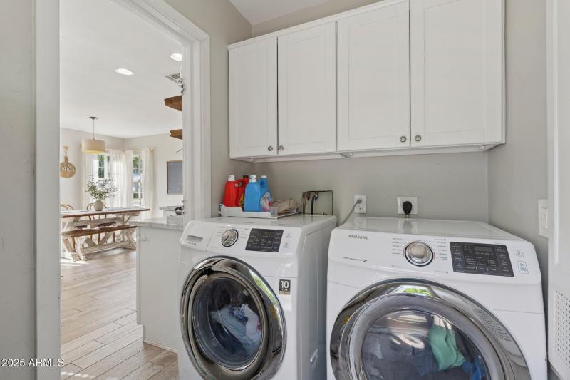 31-web-or-mls-1110-w-heatherbrae-dr