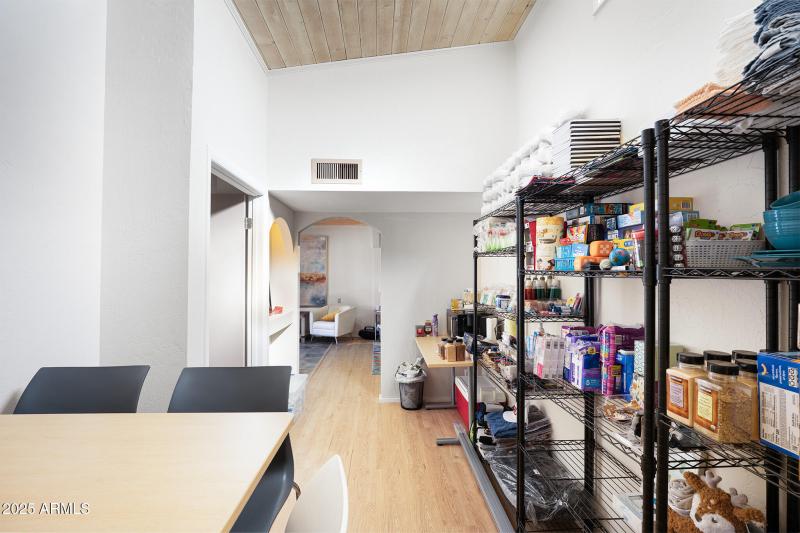 EIland Plaza_Office 1_4