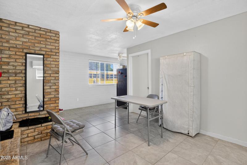 U6 Living to Kitchen