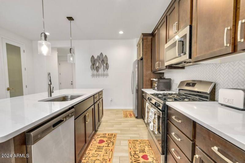 original_958257956989254893_1720738116