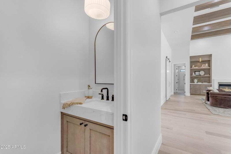 83_0229_a4m_cloud creek