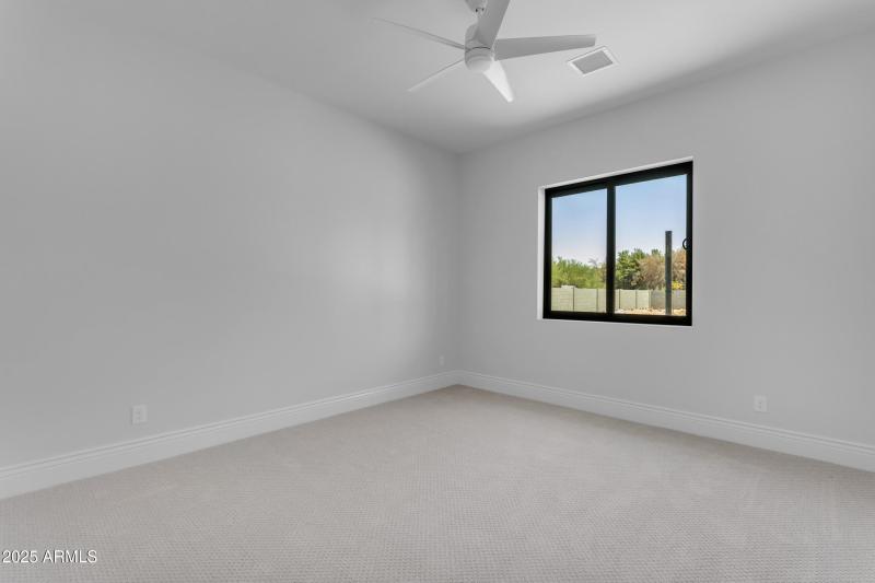 88_0244_a4m_cloud creek