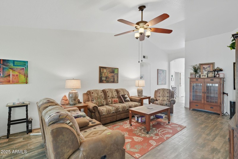 13-web-or-mls-025_ListerPros