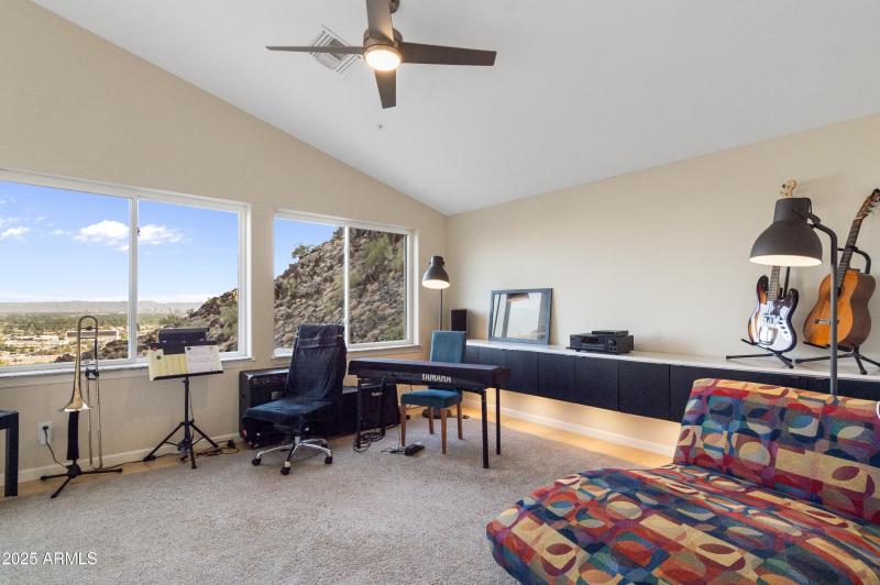 Bright & Airy Fun Space