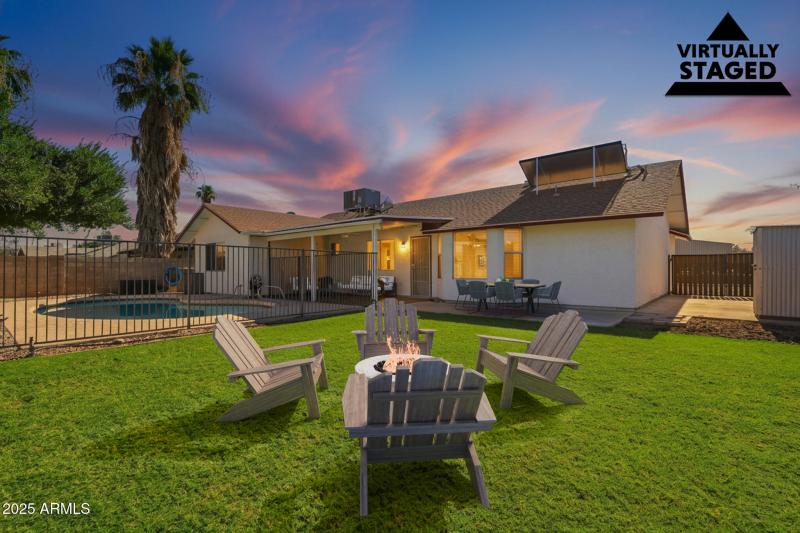 Virtual Twilight-3-Backyard-Patio_VS 1