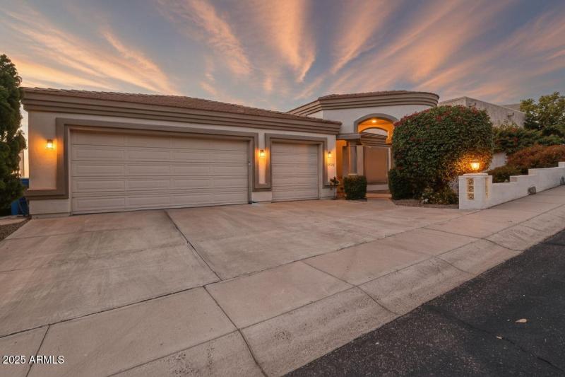 4-web-or-mls-18422 N 14th St Phoenix, AZ