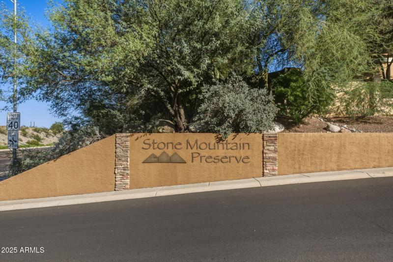 5-web-or-mls-18422 N 14th St Phoenix, AZ