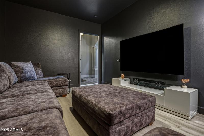 17-web-or-mls-18422 N 14th St Phoenix, A