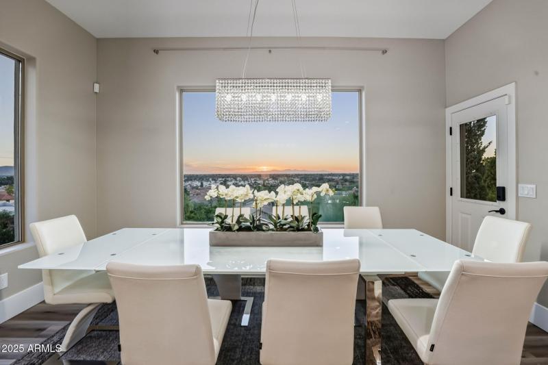 49-web-or-mls-18422 N 14th St Phoenix, A