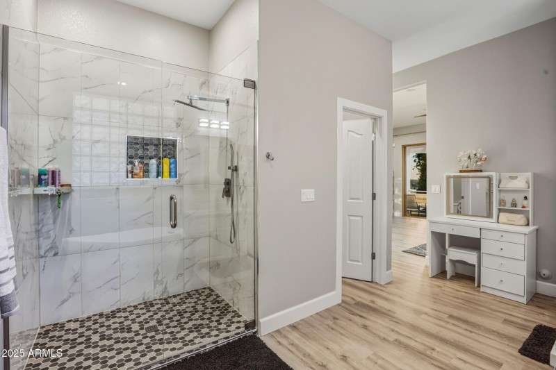 66-web-or-mls-18422 N 14th St Phoenix, A