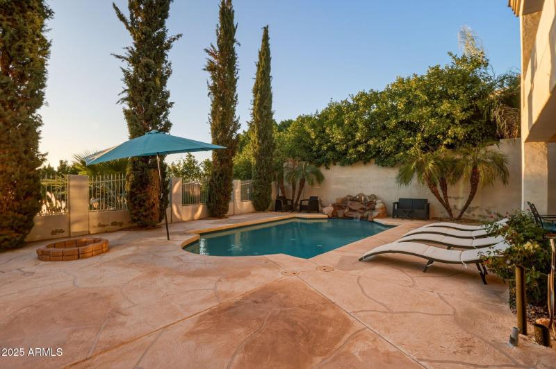 93-web-or-mls-18422 N 14th St Phoenix, A