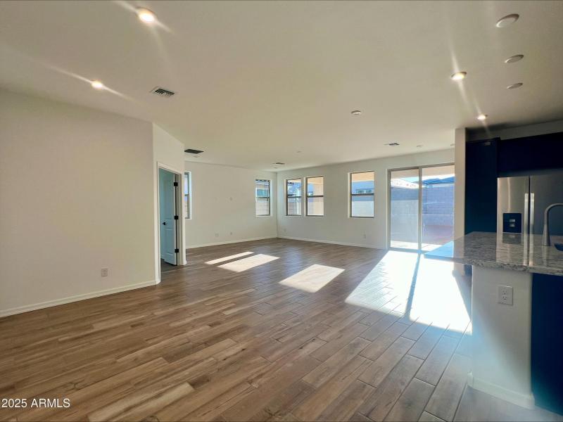 processed-E5F08AB4-B767-4E9E-A027-94DEF9