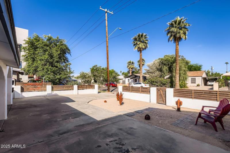 1107 W Roosevelt St - Web Quality - 007