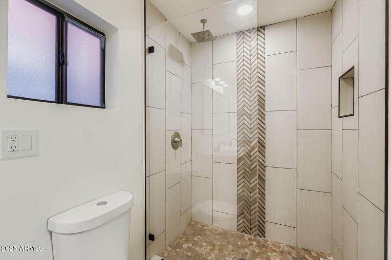 1107 W Roosevelt St - Web Quality - 023