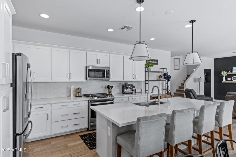 14233 W Cottontail Ln-16