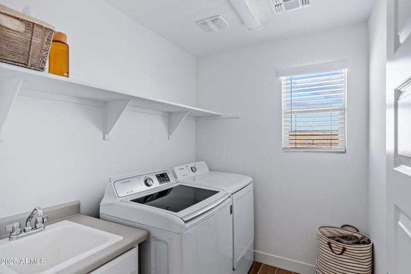 14233 W Cottontail Ln-33