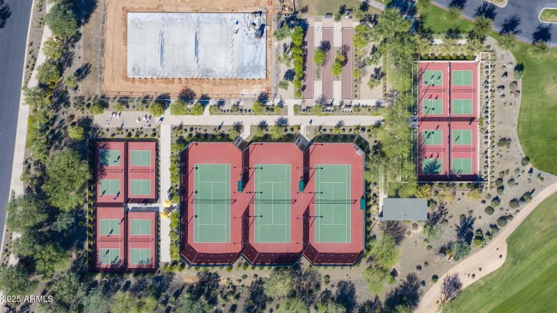Pickelball and Tennis Courts