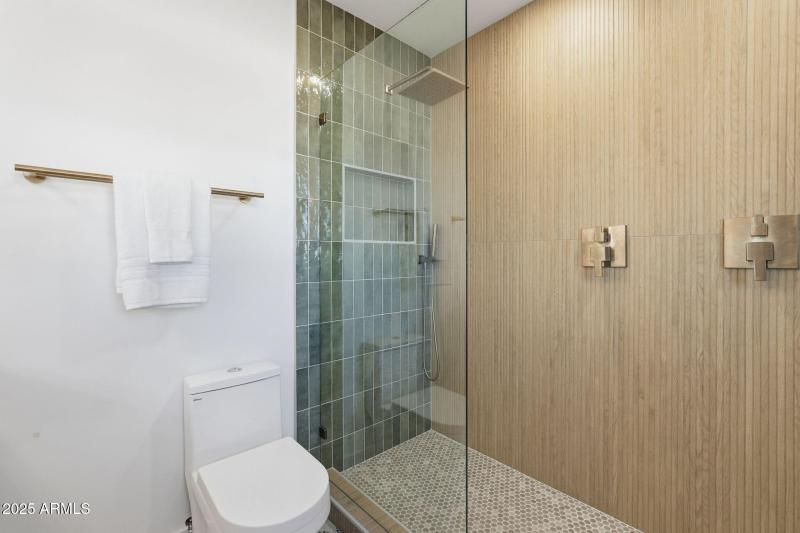 39-web-or-mls-040_ListerPros