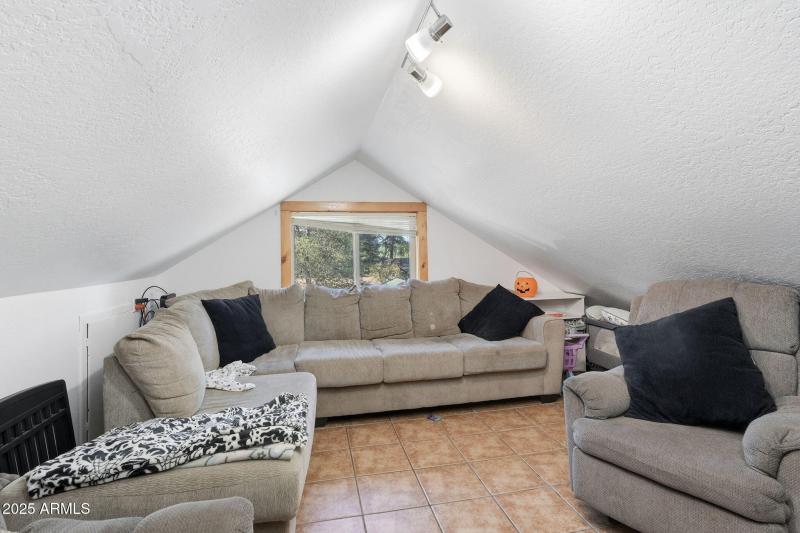 10-web-or-mls-008_ListerPros