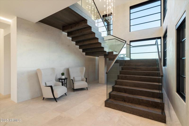 047-Staircase _ Foyer