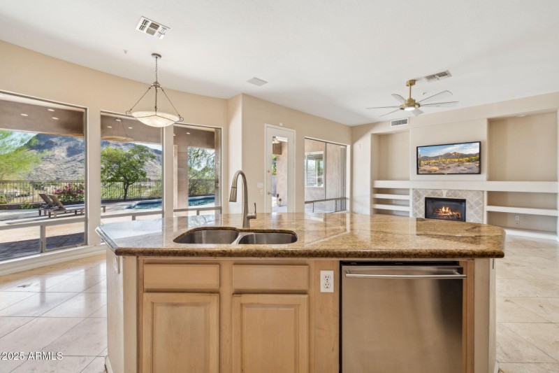 16-web-or-mls-13945-e-gail-rd