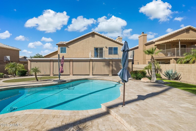 aoutomatic shade screens Down