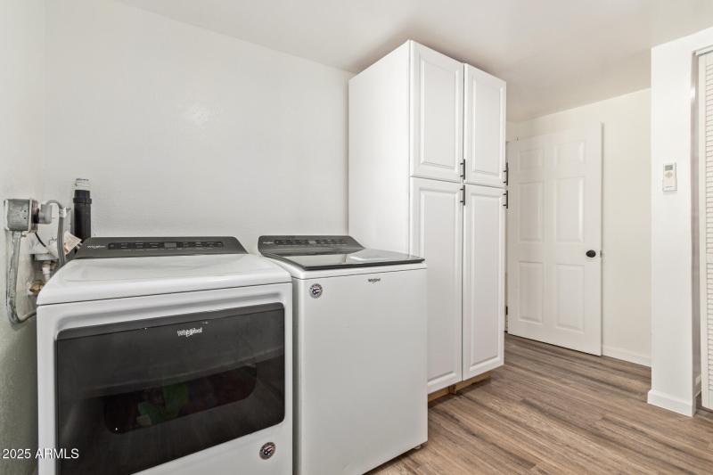 Laundry Main - 9th St