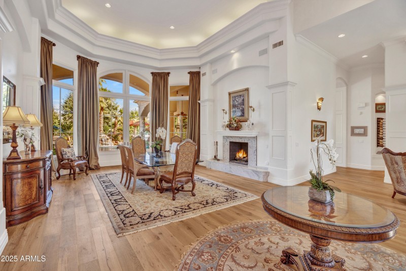 Formal Living Room/Dining