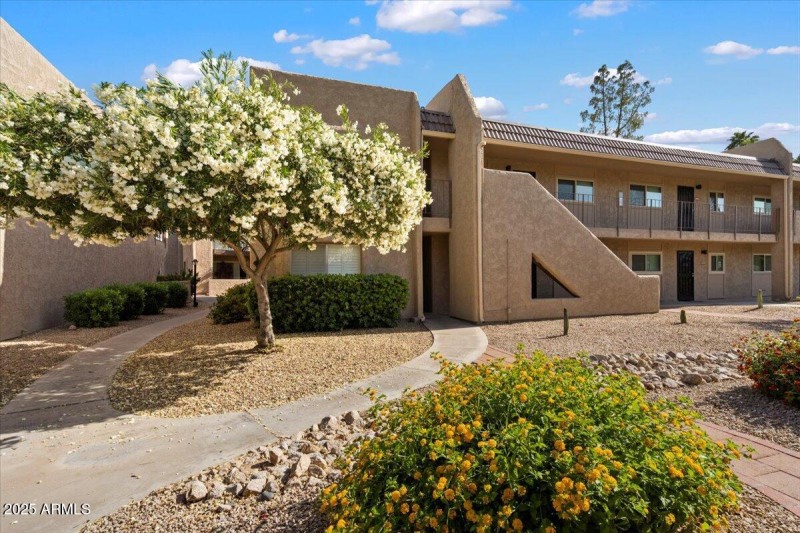 Winfield Place Exterior