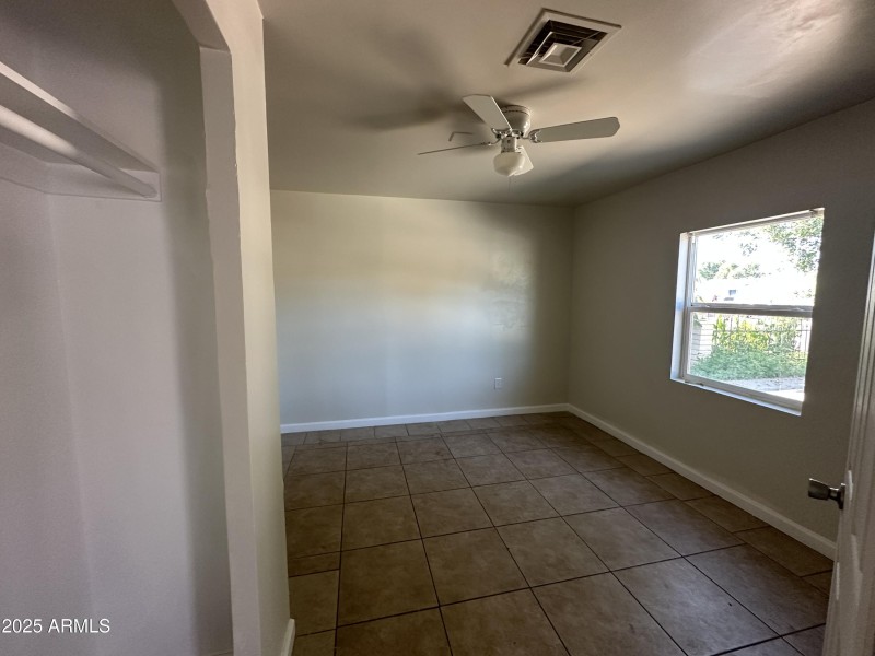 7b95ab67e5e0be36-photo