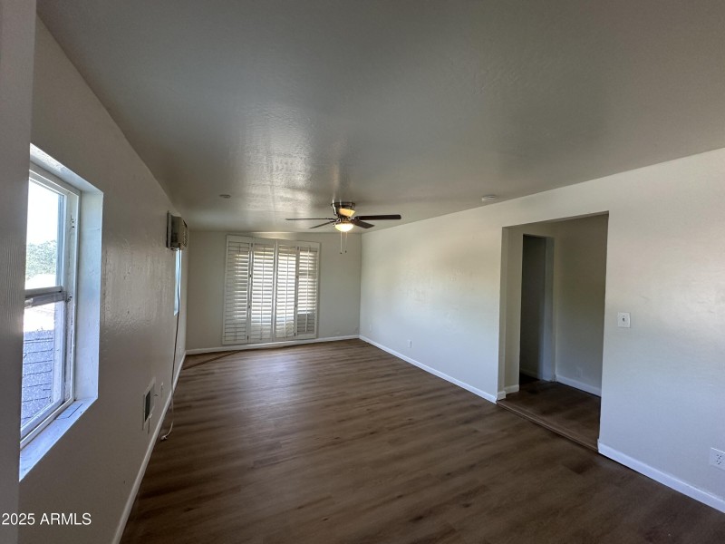 76087805f19beec7-photo