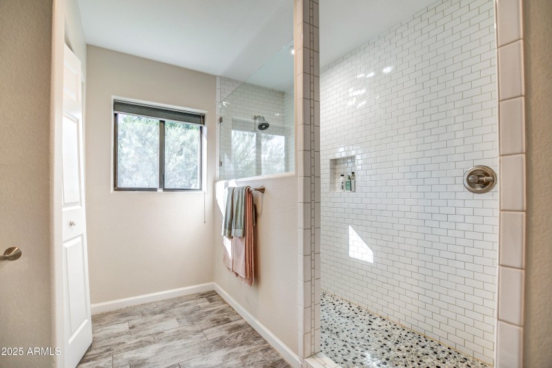 Huge Bright Walk In Shower