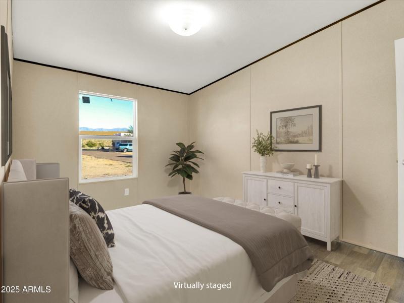 18-19500 Gregory Street Unit 16-18