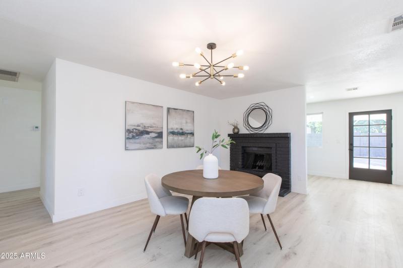 Dining or Flex Space