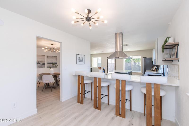 Light and bright kitchen