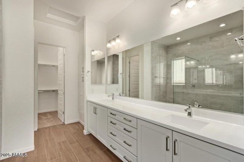 Primary Bath Dbl Sink Vanity