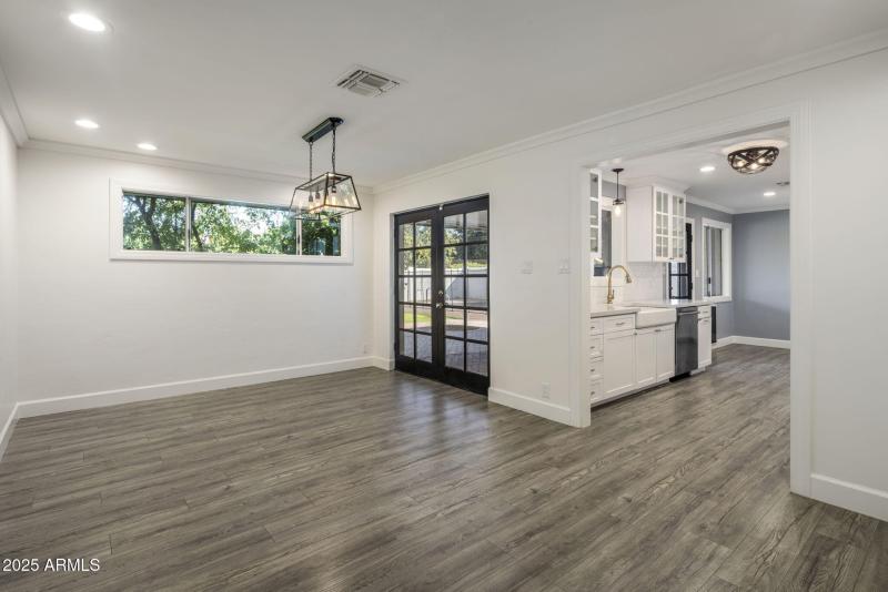 Spacious dining room