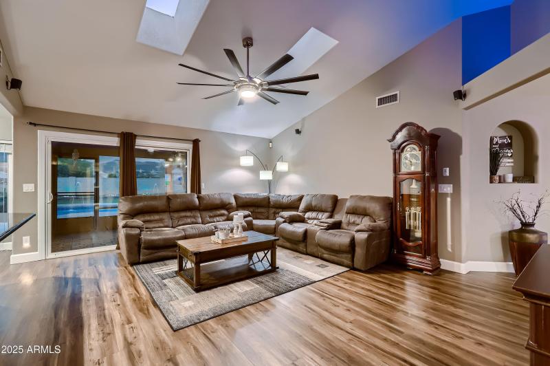 4334 W Villa Linda Dr - MLS Sized - 008