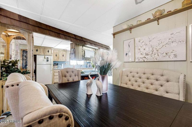 Dining Area - 125 2nd view