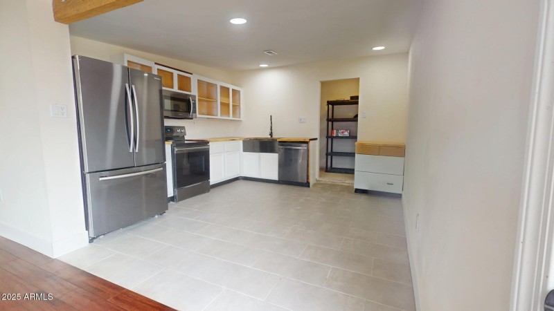 1216-N-66th-Pl-02132025_093854