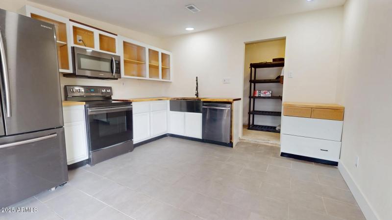 1216-N-66th-Pl-02132025_093917