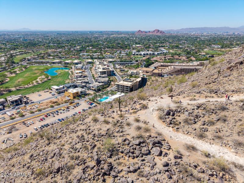 26 - Camelback Ridge