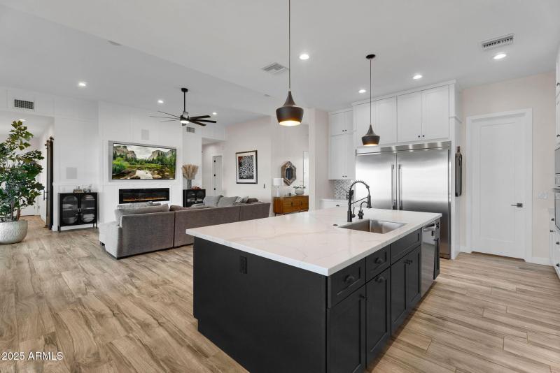 18-web-or-mls-4072 E Weston Ln -15